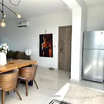 Lights - Luxury Penthouse - Panoramic View - Near Unic Lefkoşa