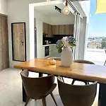 Lights - Luxury Penthouse - Panoramic View - Near Unic * Lefkoşa