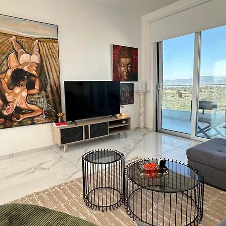 Апартаменты Luxury Penthouse-panoramic View-near Unic