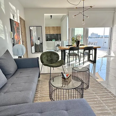 Luxury Penthouse-panoramic View-near Unic *