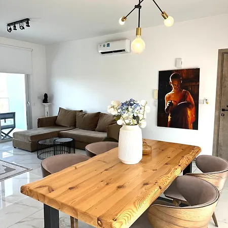 Lights - Luxury Penthouse - Panoramic View - Near Unic Appartamento Nicosia