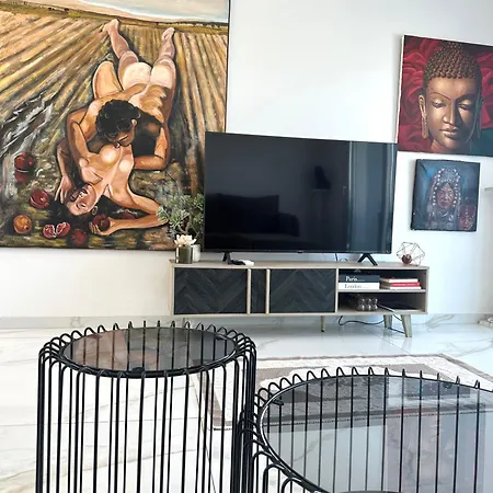 Luxury Penthouse-panoramic View-near Unic *
