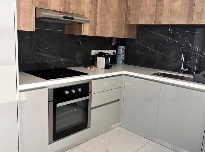 Lights - Luxury Penthouse - Panoramic View - Near Unic Lägenhet