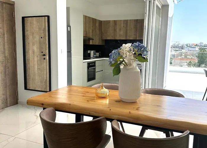 Lights - Luxury Penthouse - Panoramic View - Near Unic * Nicosia