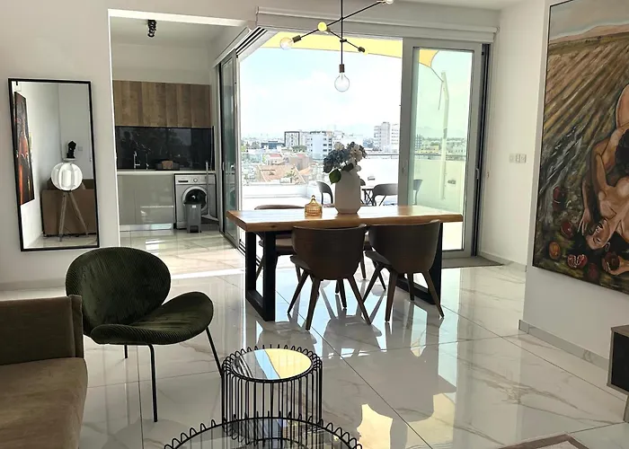 Lights - Luxury Penthouse - Panoramic View - Near Unic * Nicosia